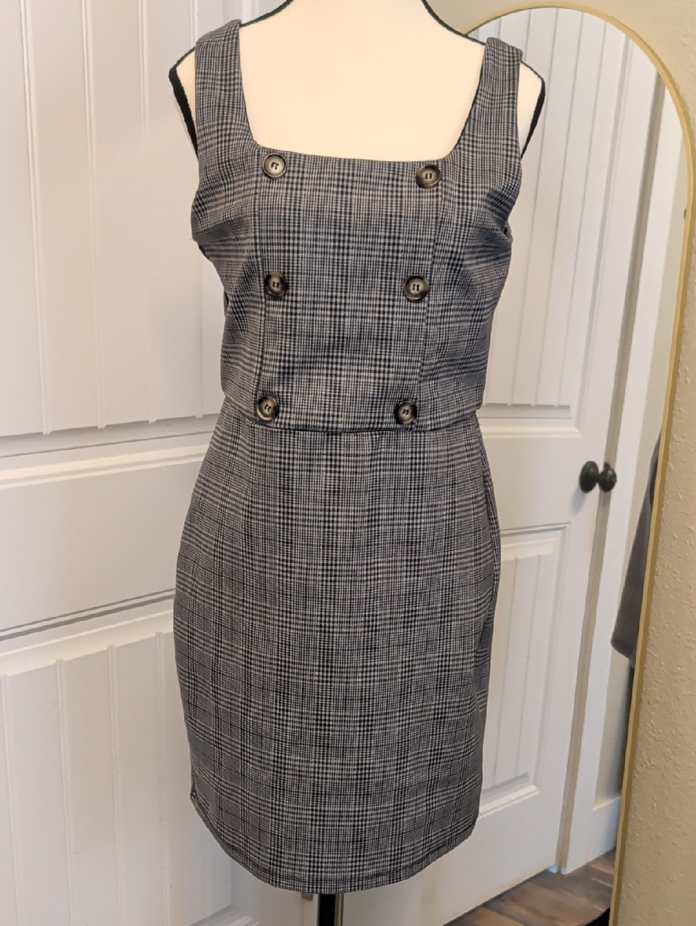Gray Plaid Midi Sheath Dress with Double-Breasted Buttons